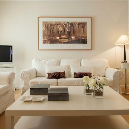 Medina Apartment And Parking Historical Center Sevilla Bagian luar foto