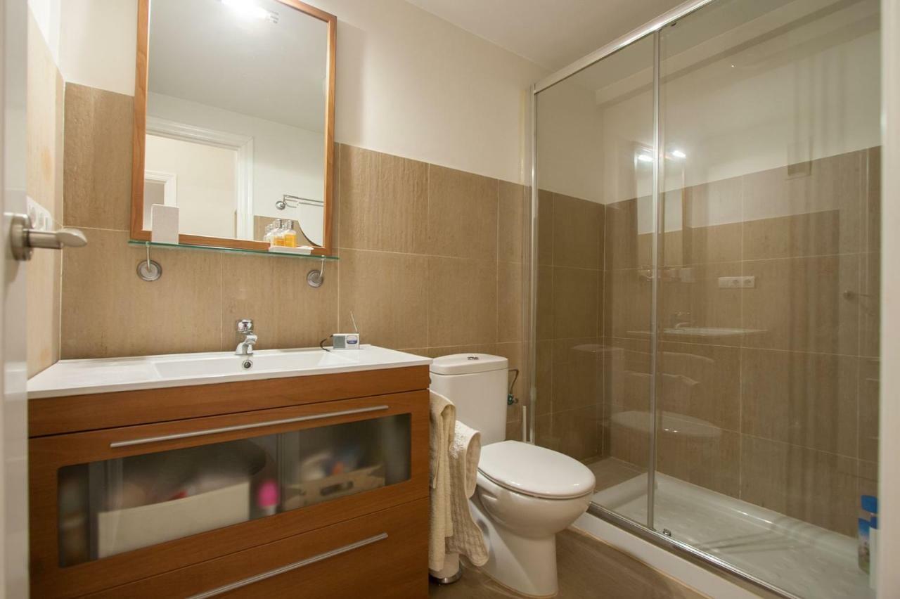 Medina Apartment And Parking Historical Center Sevilla Bagian luar foto