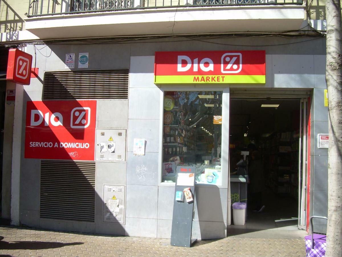 Medina Apartment And Parking Historical Center Sevilla Bagian luar foto